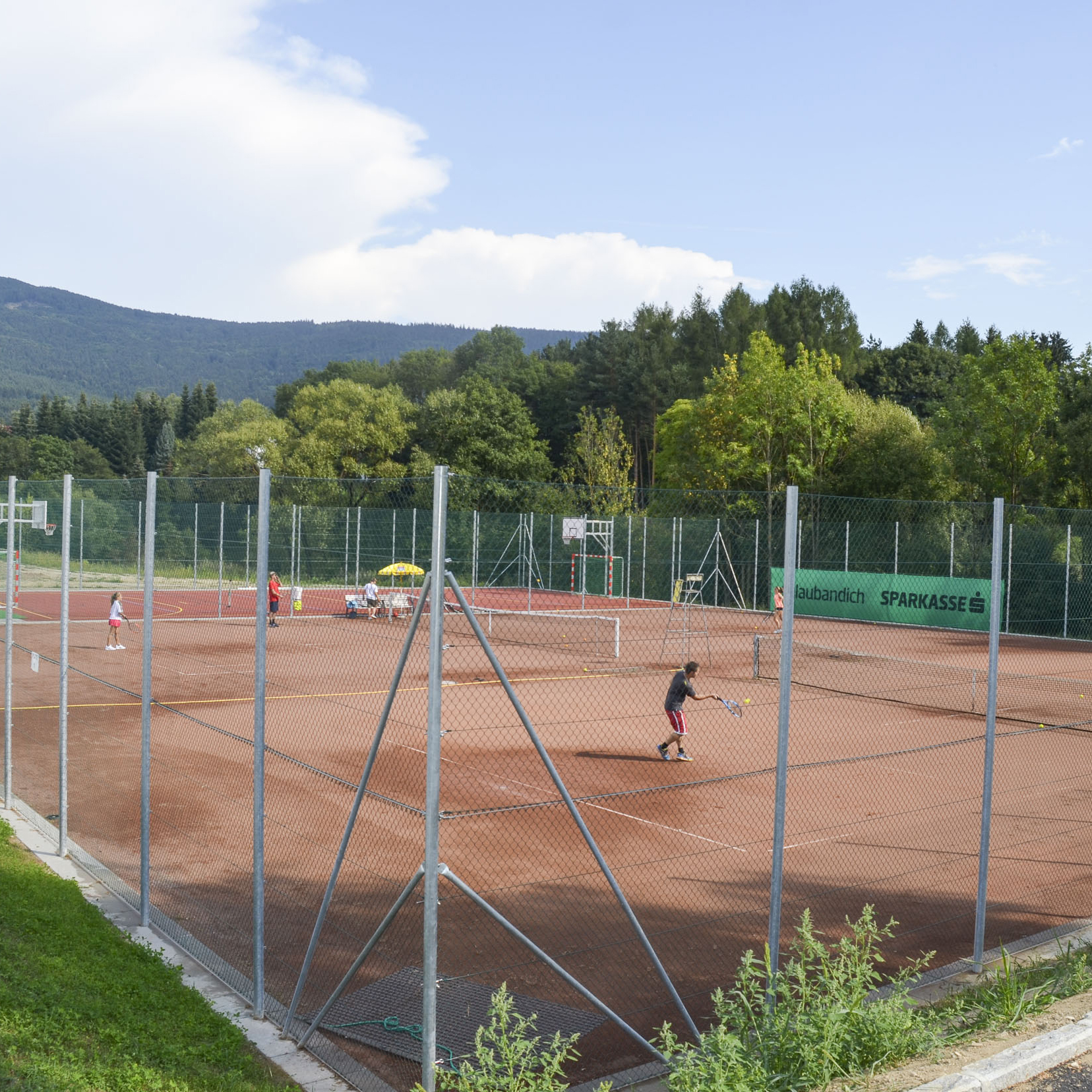 Tennisplatz-Yspertal-Tennisverein Tennisplätze Yspertal