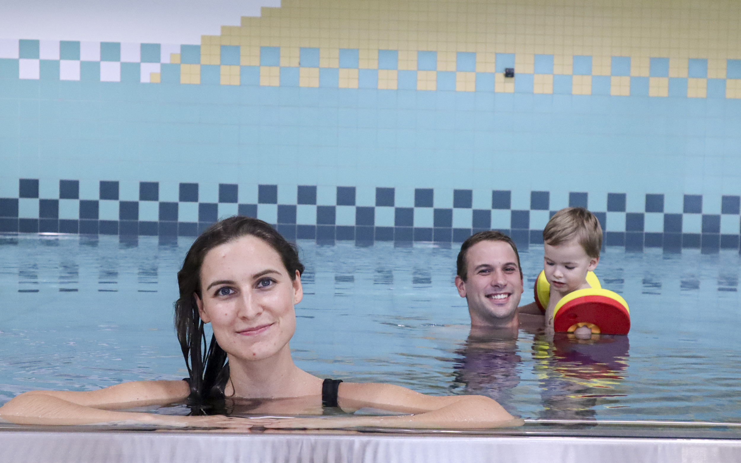 Familie, Hallenbad Yspertal